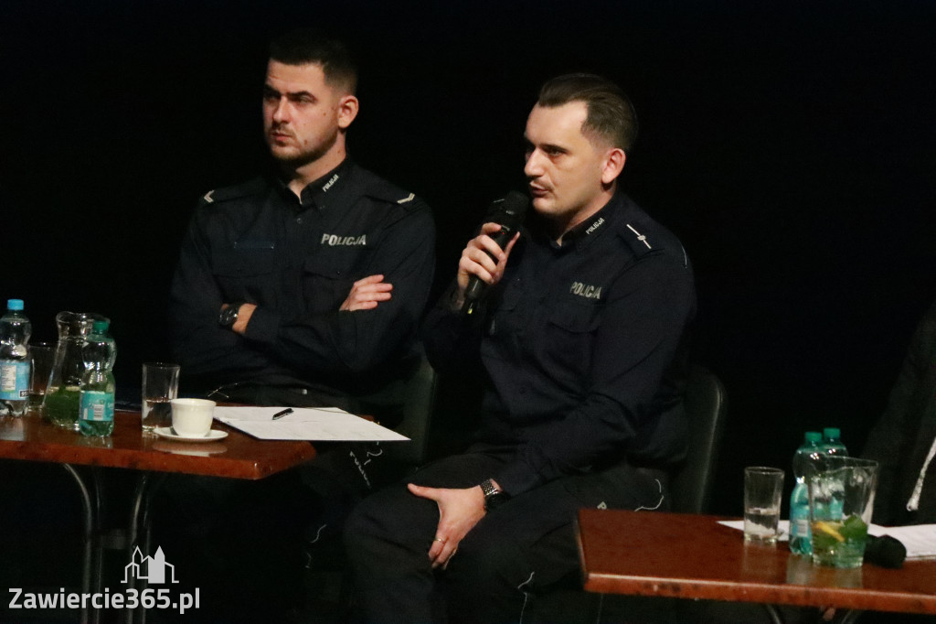 Fotorelacja: Razem przeciw mowie nienawiści w MOK Zawiercie