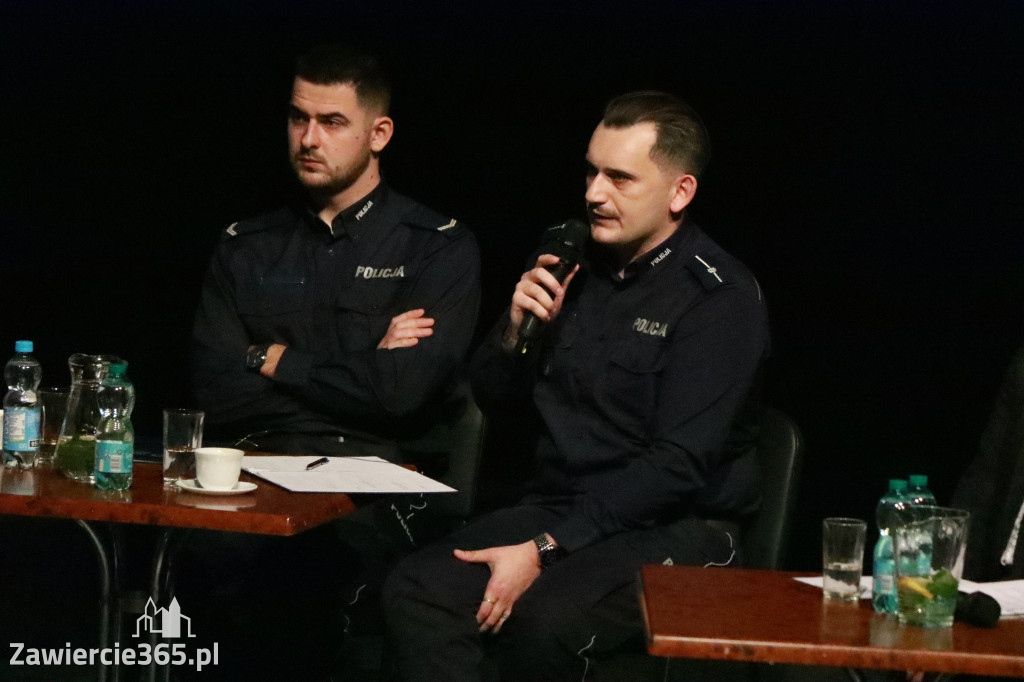 Fotorelacja: Razem przeciw mowie nienawiści w MOK Zawiercie