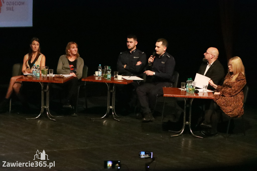 Fotorelacja: Razem przeciw mowie nienawiści w MOK Zawiercie