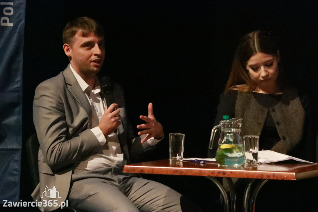 Fotorelacja: Razem przeciw mowie nienawiści w MOK Zawiercie