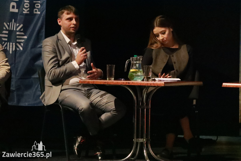 Fotorelacja: Razem przeciw mowie nienawiści w MOK Zawiercie