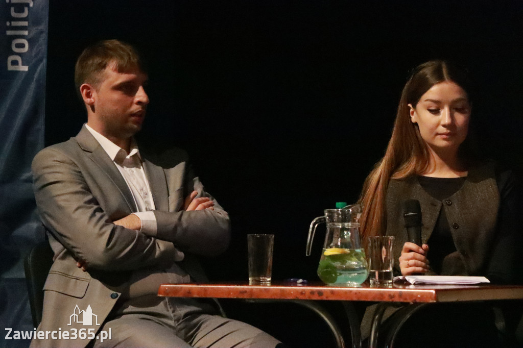 Fotorelacja: Razem przeciw mowie nienawiści w MOK Zawiercie