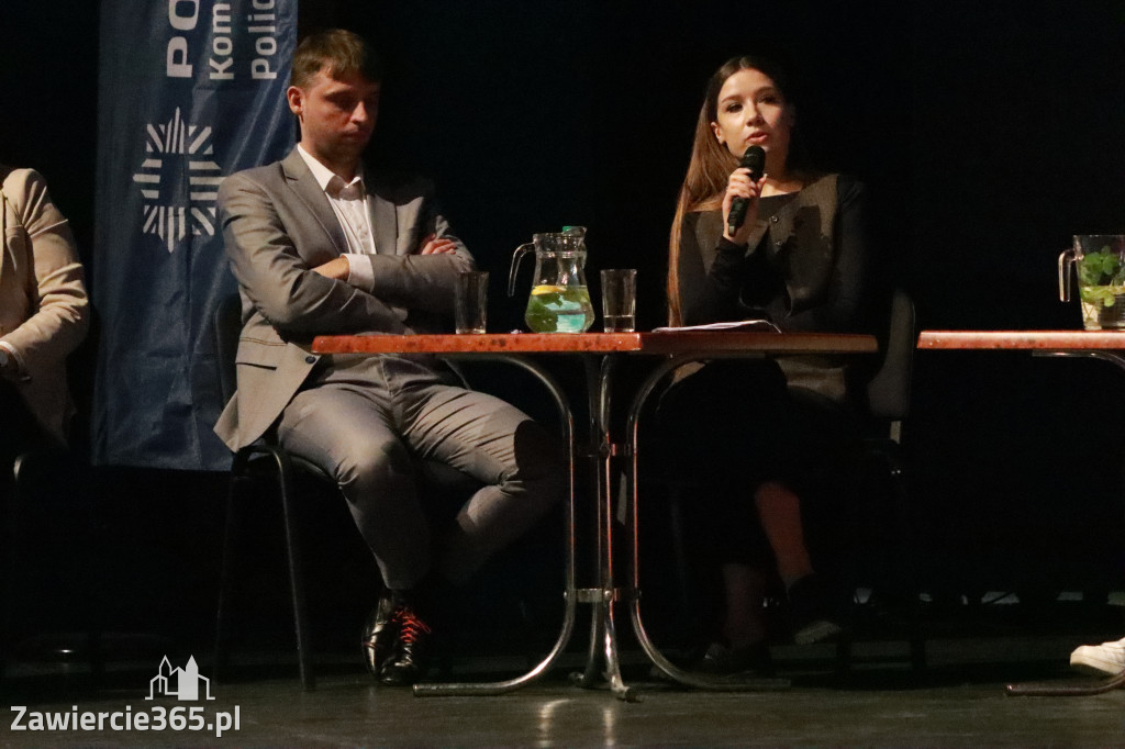 Fotorelacja: Razem przeciw mowie nienawiści w MOK Zawiercie