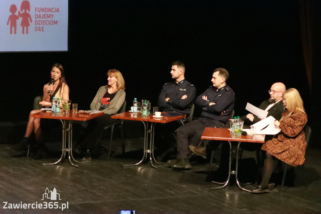 Fotorelacja: Razem przeciw mowie nienawiści w MOK Zawiercie