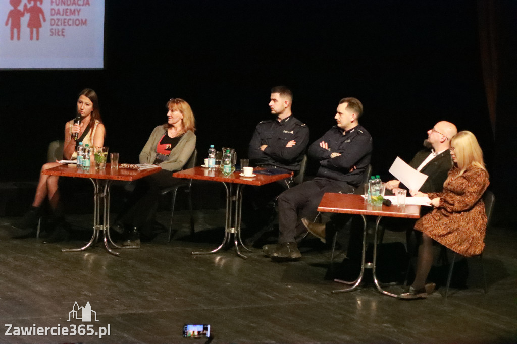 Fotorelacja: Razem przeciw mowie nienawiści w MOK Zawiercie