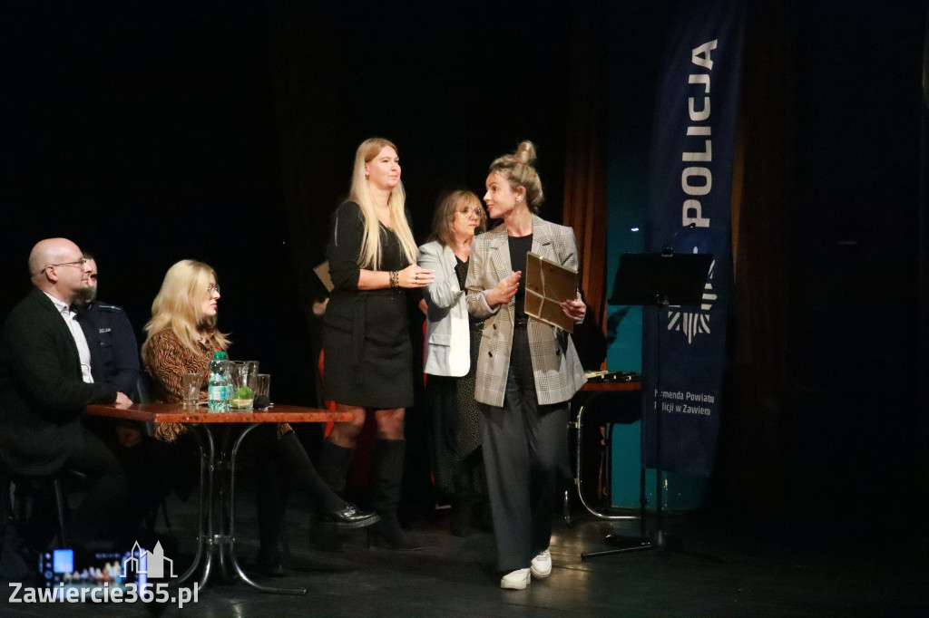 Fotorelacja: Razem przeciw mowie nienawiści w MOK Zawiercie