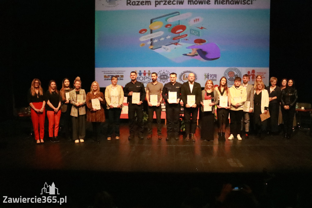 Fotorelacja: Razem przeciw mowie nienawiści w MOK Zawiercie