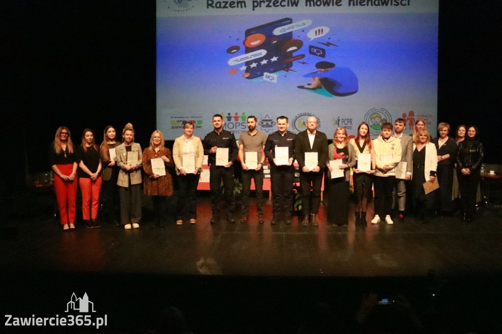 Fotorelacja: Razem przeciw mowie nienawiści w MOK Zawiercie