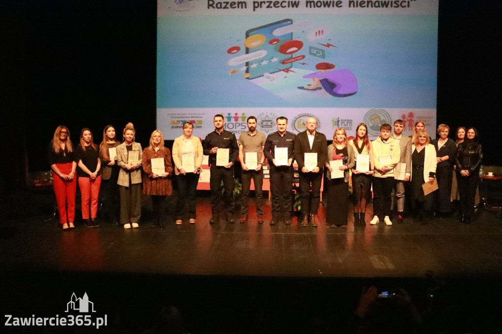 Fotorelacja: Razem przeciw mowie nienawiści w MOK Zawiercie