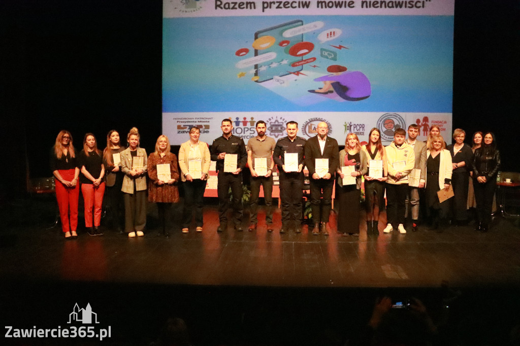 Fotorelacja: Razem przeciw mowie nienawiści w MOK Zawiercie