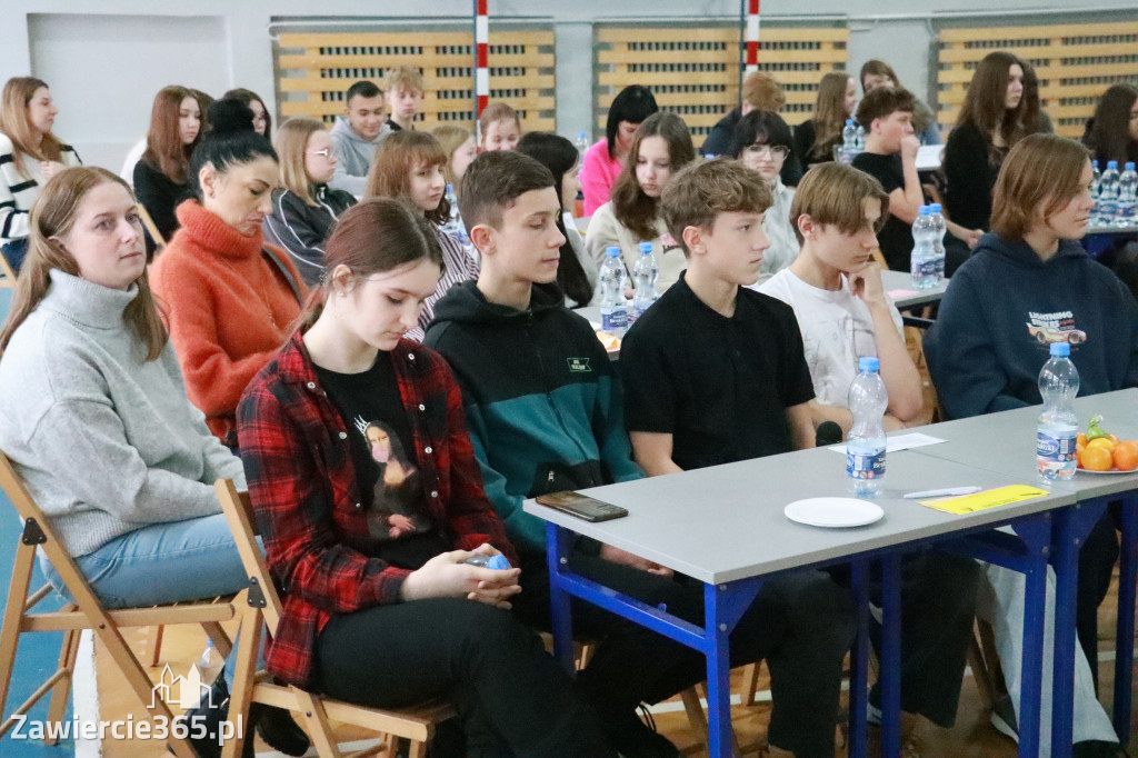 Fotorelacja: Panel dyskusyjny SP5 Zawiercie - Tolerancja zaczyna się od Ciebie!