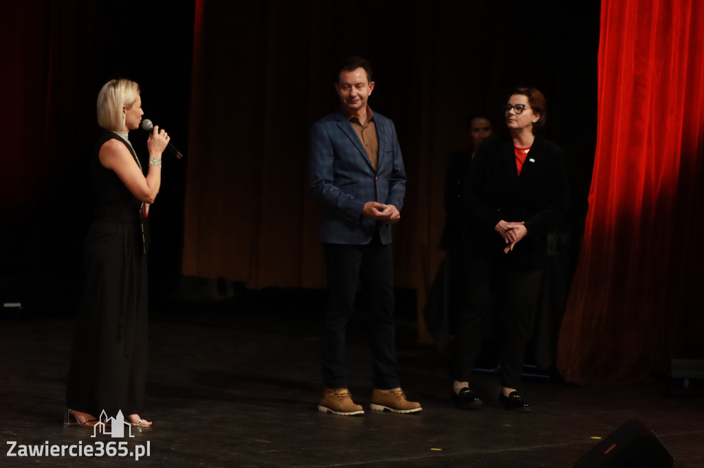 Fotorelacja: POKONAĆ BARIERY - Razem możemy więcej w MOK Zawiercie