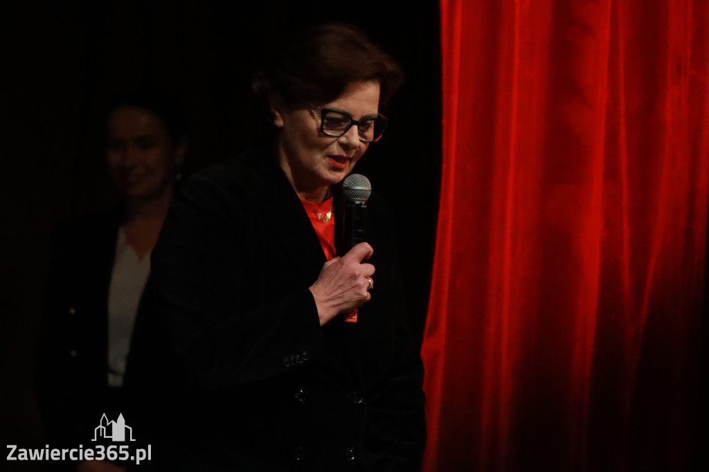 Fotorelacja: POKONAĆ BARIERY - Razem możemy więcej w MOK Zawiercie