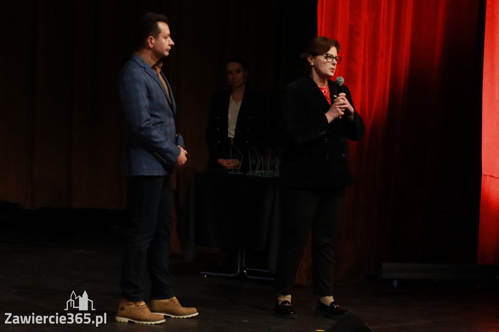 Fotorelacja: POKONAĆ BARIERY - Razem możemy więcej w MOK Zawiercie