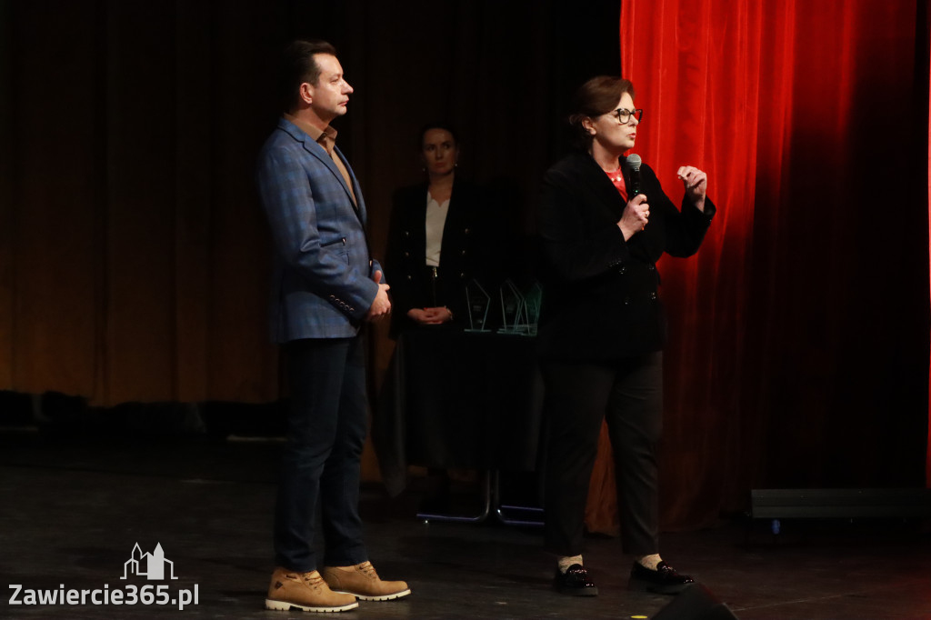 Fotorelacja: POKONAĆ BARIERY - Razem możemy więcej w MOK Zawiercie