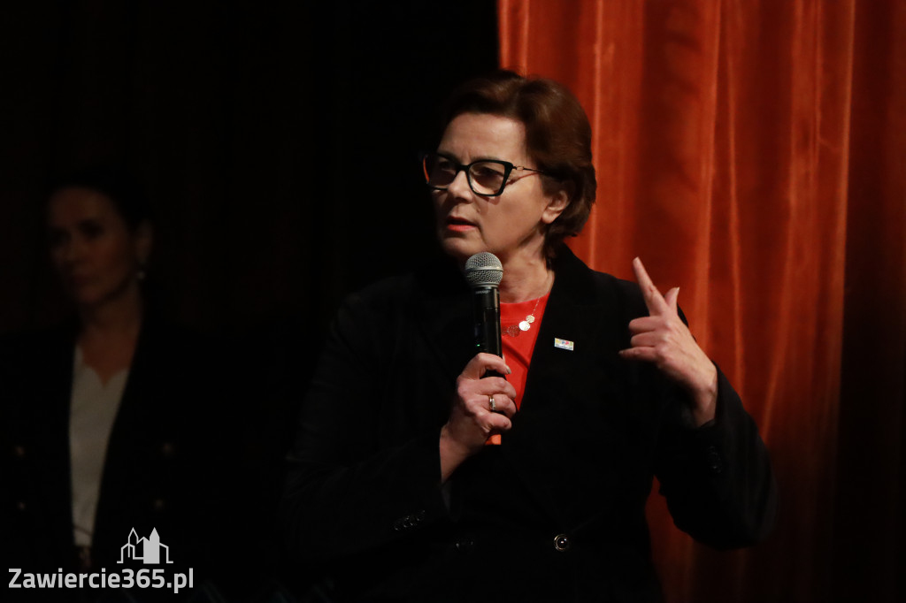 Fotorelacja: POKONAĆ BARIERY - Razem możemy więcej w MOK Zawiercie