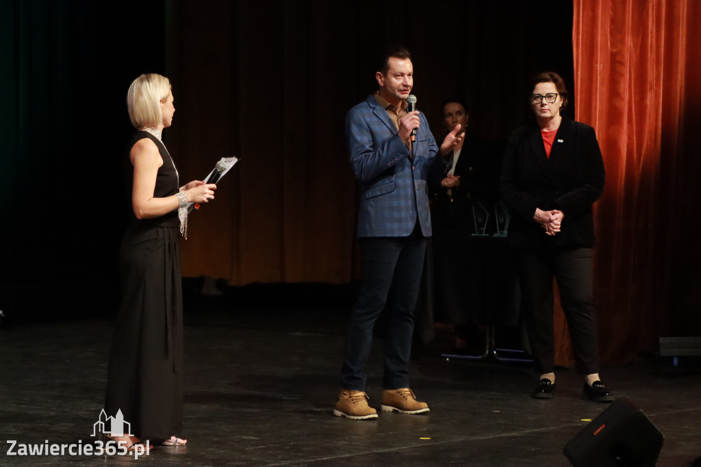 Fotorelacja: POKONAĆ BARIERY - Razem możemy więcej w MOK Zawiercie