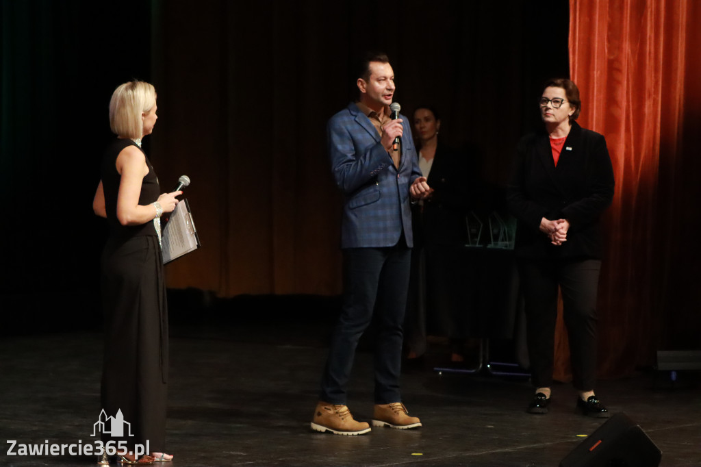 Fotorelacja: POKONAĆ BARIERY - Razem możemy więcej w MOK Zawiercie