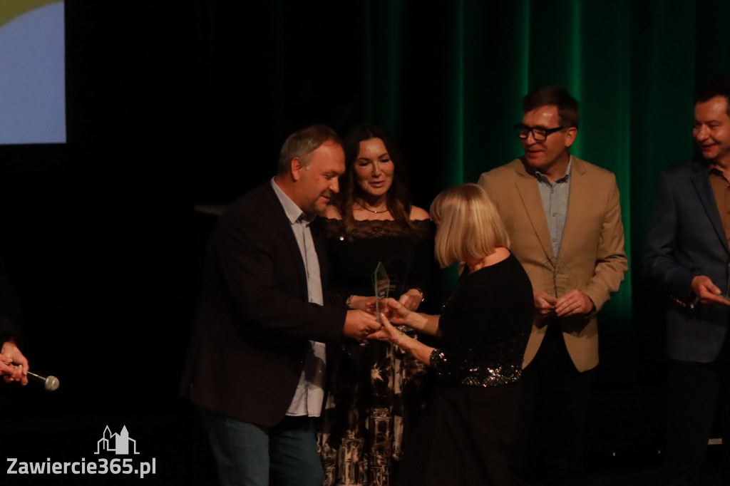 Fotorelacja: POKONAĆ BARIERY - Razem możemy więcej w MOK Zawiercie