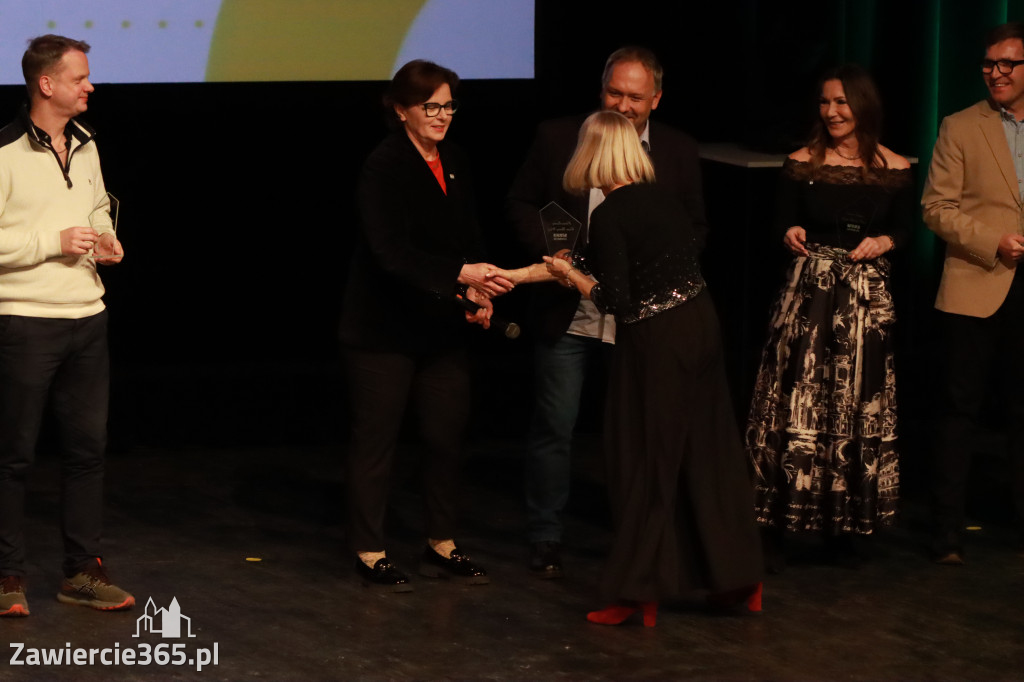 Fotorelacja: POKONAĆ BARIERY - Razem możemy więcej w MOK Zawiercie