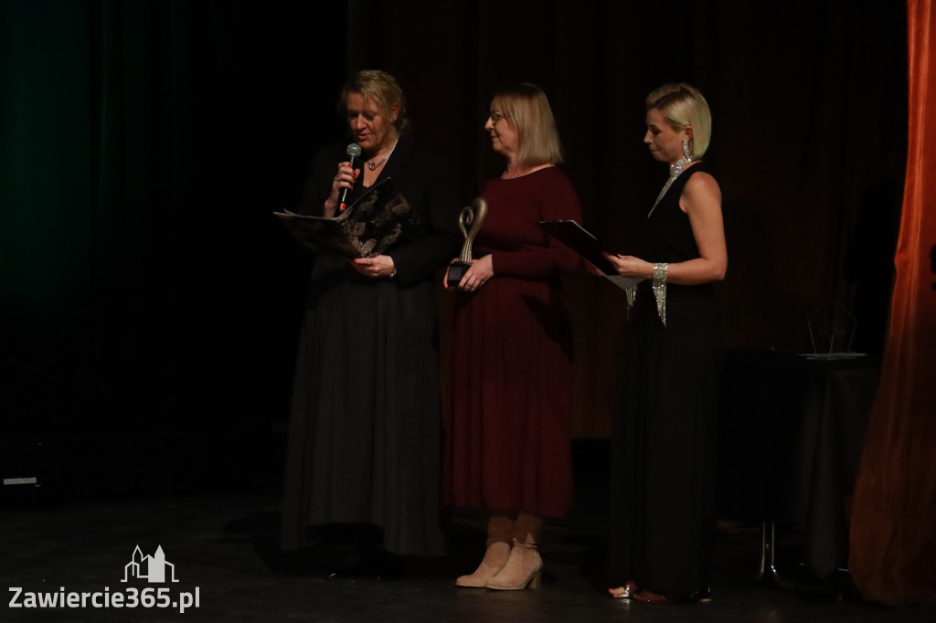 Fotorelacja: POKONAĆ BARIERY - Razem możemy więcej w MOK Zawiercie