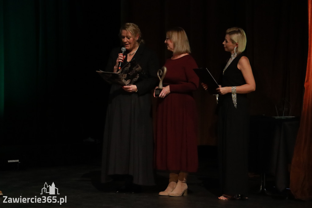 Fotorelacja: POKONAĆ BARIERY - Razem możemy więcej w MOK Zawiercie