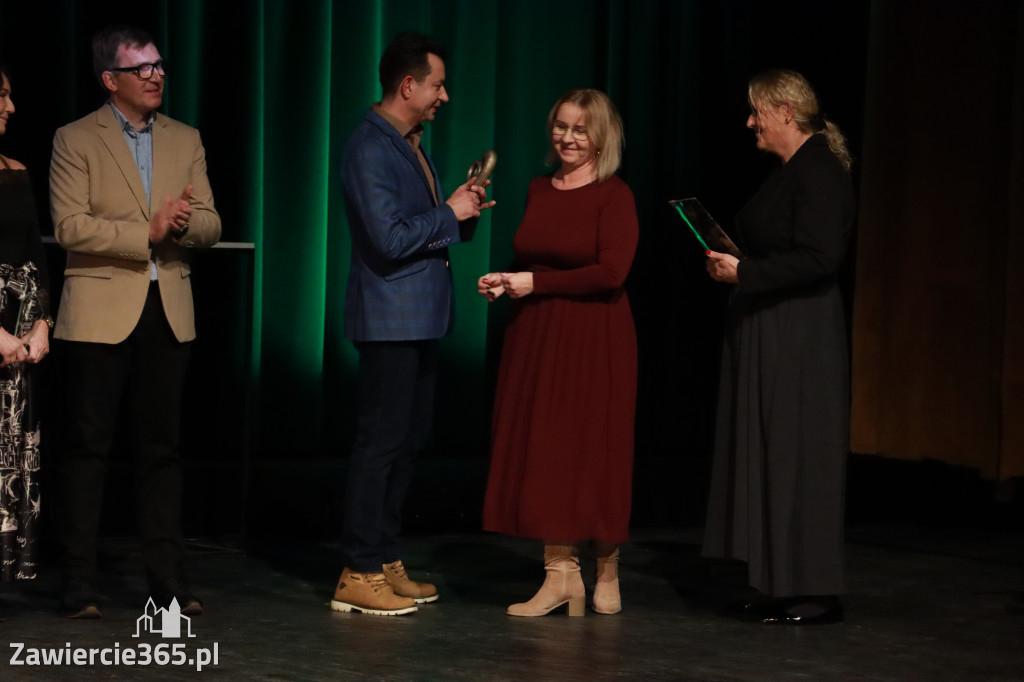 Fotorelacja: POKONAĆ BARIERY - Razem możemy więcej w MOK Zawiercie