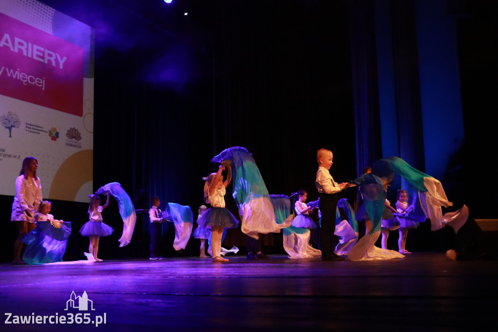 Fotorelacja: POKONAĆ BARIERY - Razem możemy więcej w MOK Zawiercie