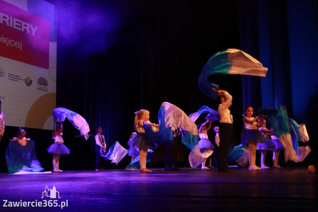 Fotorelacja: POKONAĆ BARIERY - Razem możemy więcej w MOK Zawiercie