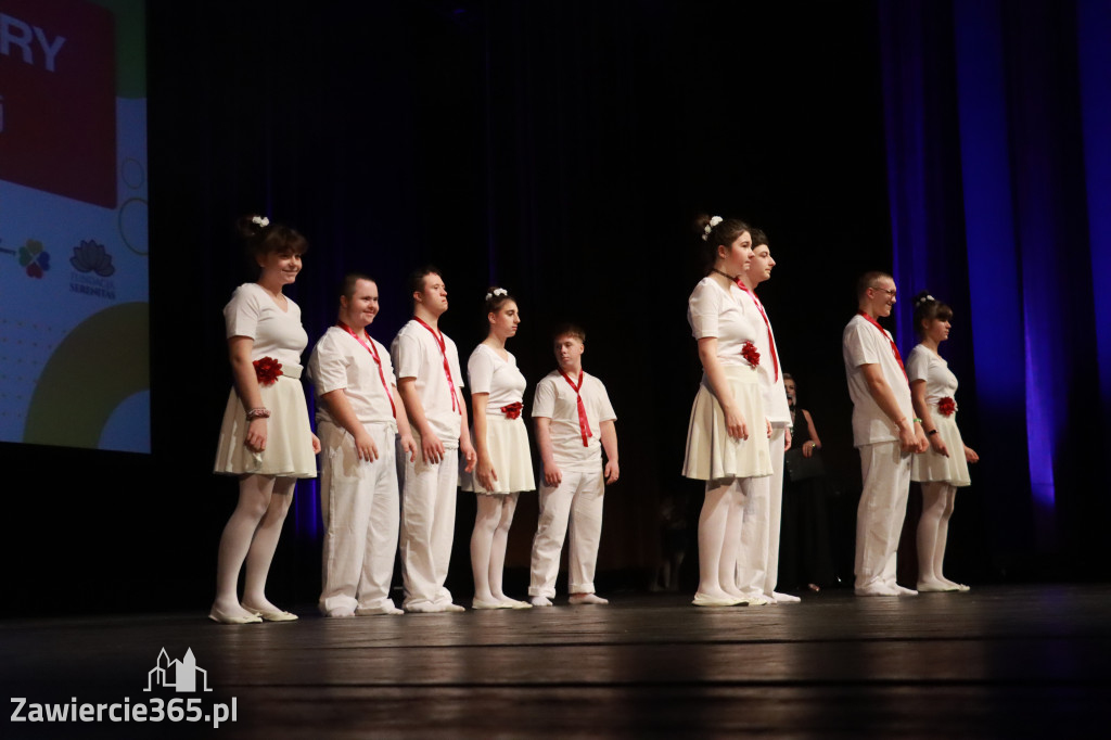 Fotorelacja: POKONAĆ BARIERY - Razem możemy więcej w MOK Zawiercie