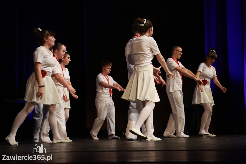 Fotorelacja: POKONAĆ BARIERY - Razem możemy więcej w MOK Zawiercie