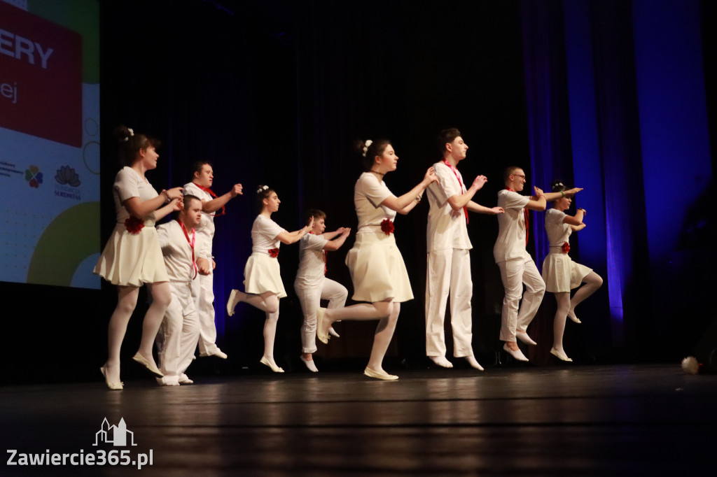 Fotorelacja: POKONAĆ BARIERY - Razem możemy więcej w MOK Zawiercie