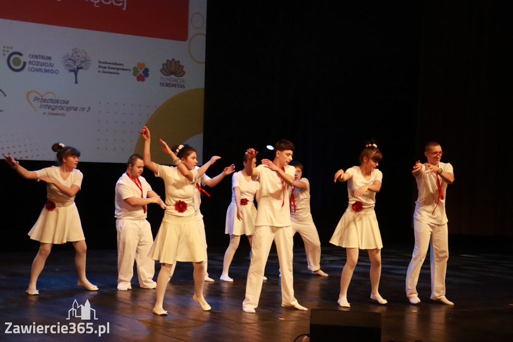 Fotorelacja: POKONAĆ BARIERY - Razem możemy więcej w MOK Zawiercie