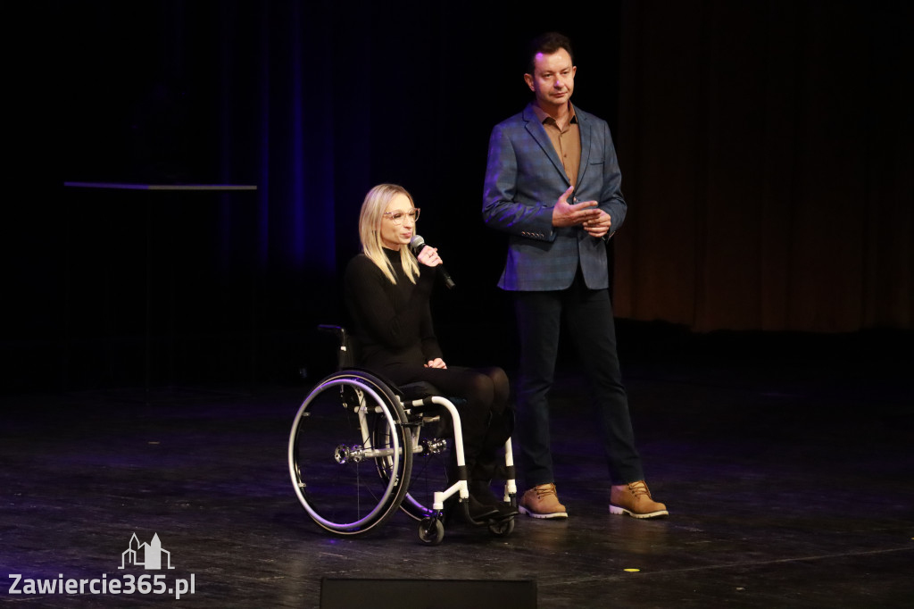 Fotorelacja: POKONAĆ BARIERY - Razem możemy więcej w MOK Zawiercie