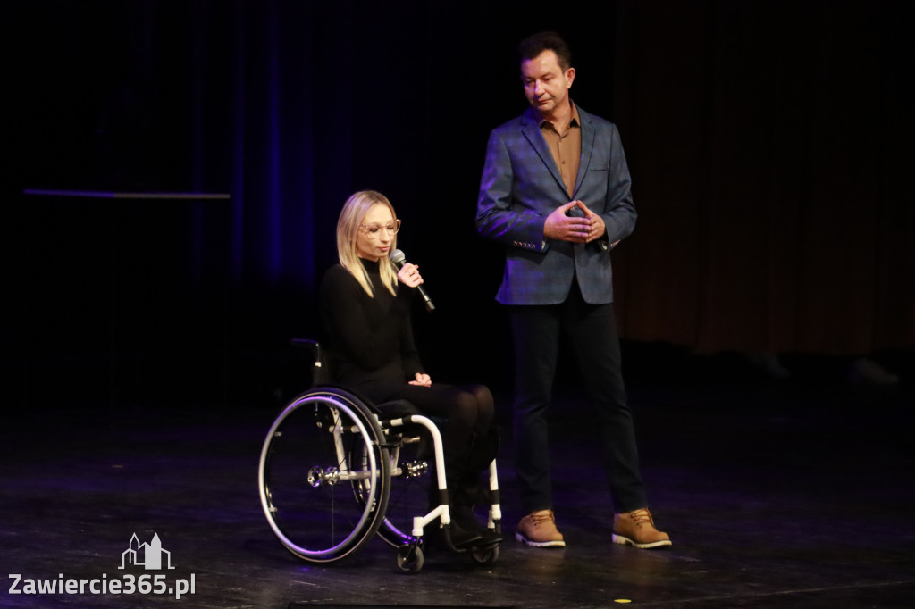 Fotorelacja: POKONAĆ BARIERY - Razem możemy więcej w MOK Zawiercie