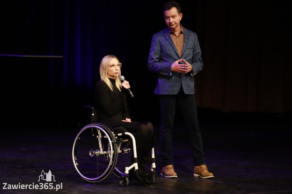 Fotorelacja: POKONAĆ BARIERY - Razem możemy więcej w MOK Zawiercie