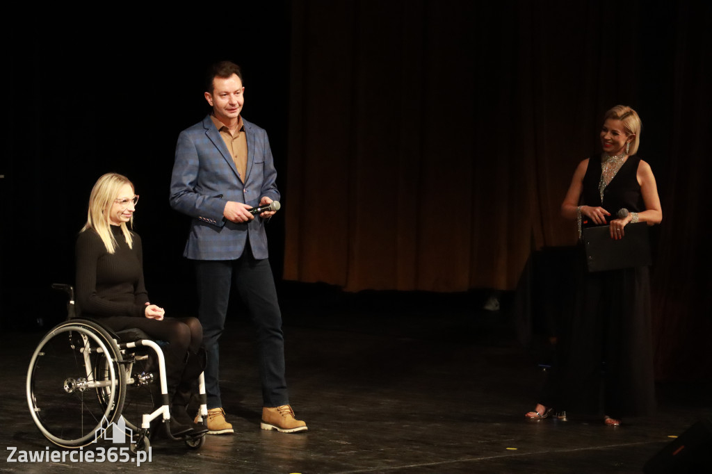 Fotorelacja: POKONAĆ BARIERY - Razem możemy więcej w MOK Zawiercie