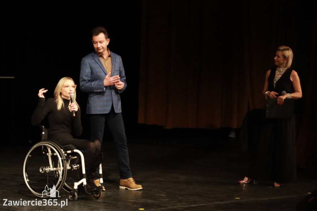 Fotorelacja: POKONAĆ BARIERY - Razem możemy więcej w MOK Zawiercie