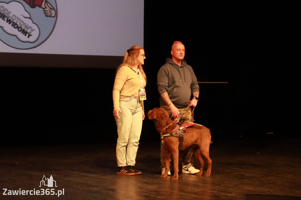 Fotorelacja: POKONAĆ BARIERY - Razem możemy więcej w MOK Zawiercie