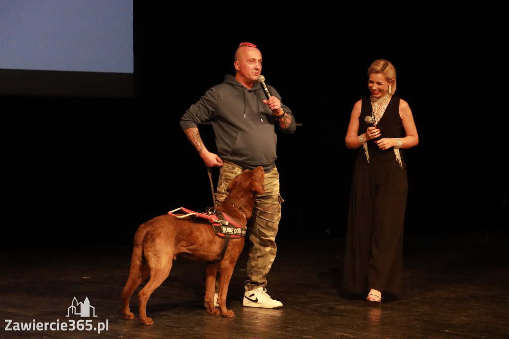 Fotorelacja: POKONAĆ BARIERY - Razem możemy więcej w MOK Zawiercie