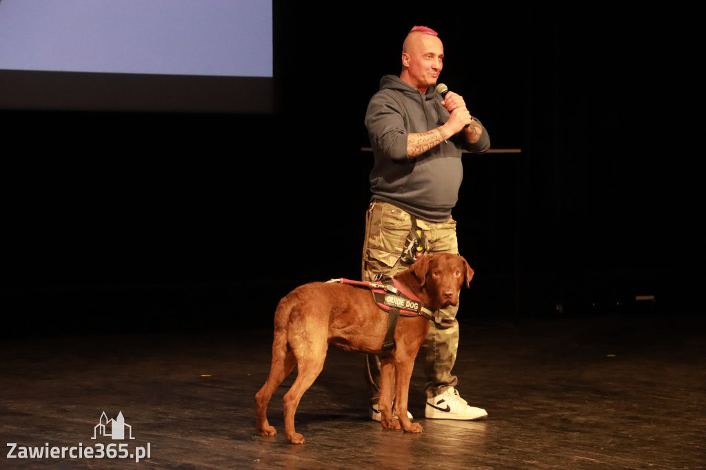 Fotorelacja: POKONAĆ BARIERY - Razem możemy więcej w MOK Zawiercie