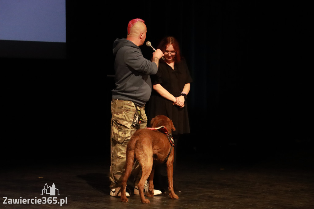 Fotorelacja: POKONAĆ BARIERY - Razem możemy więcej w MOK Zawiercie