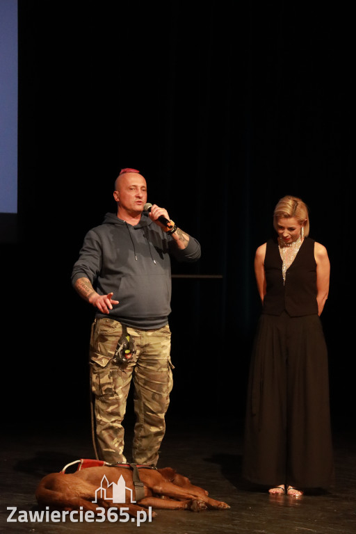 Fotorelacja: POKONAĆ BARIERY - Razem możemy więcej w MOK Zawiercie