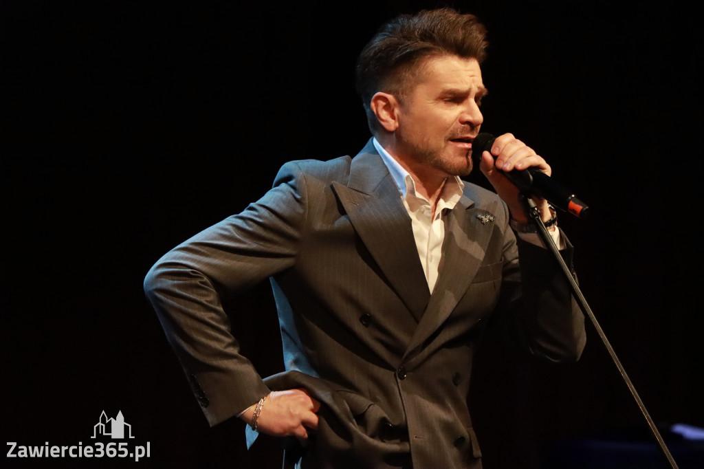 Fotorelacja: POKONAĆ BARIERY - Razem możemy więcej w MOK Zawiercie