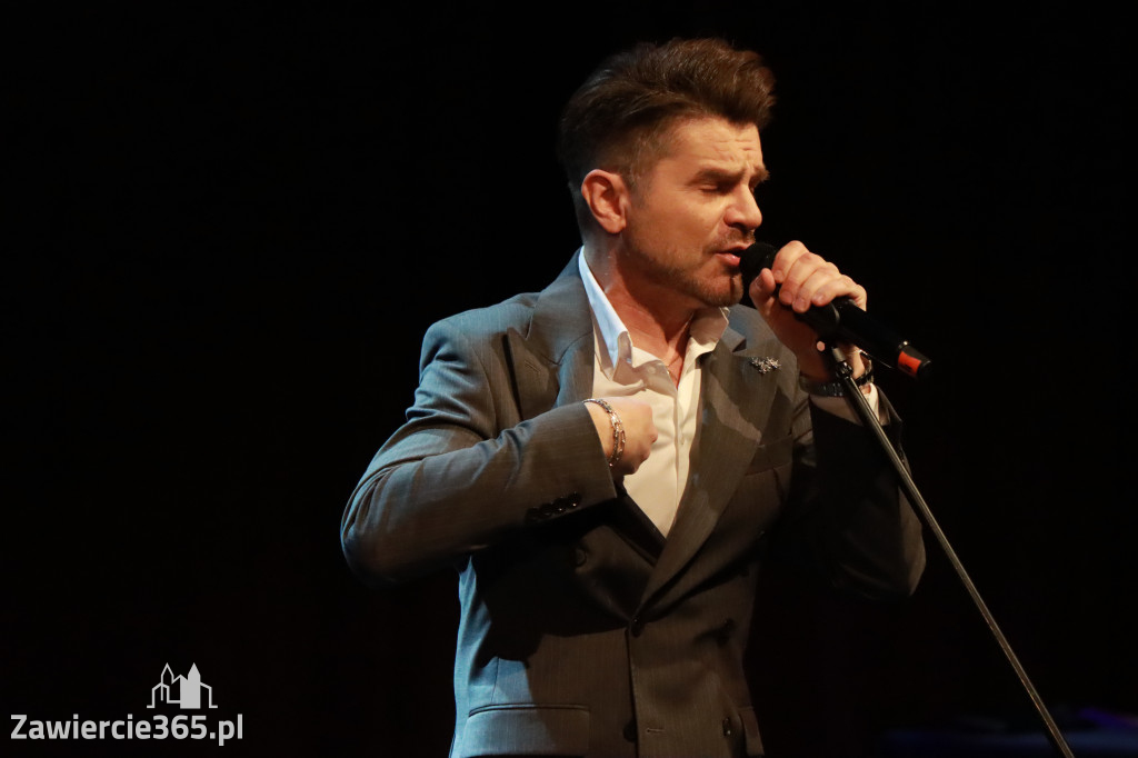 Fotorelacja: POKONAĆ BARIERY - Razem możemy więcej w MOK Zawiercie