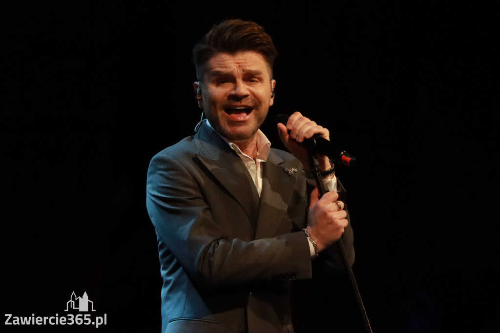 Fotorelacja: POKONAĆ BARIERY - Razem możemy więcej w MOK Zawiercie