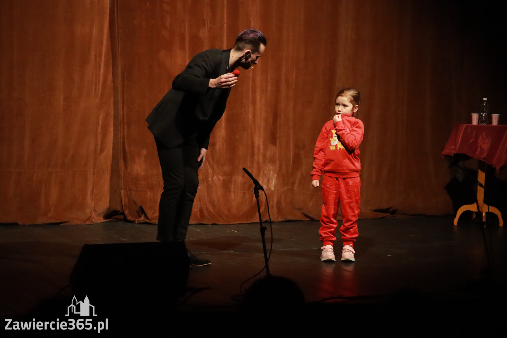 Fotorelacja I: Mikołajki Mok Zawiercie - Paweł Kwiecień Małe Zawiercie i Chór Tutti