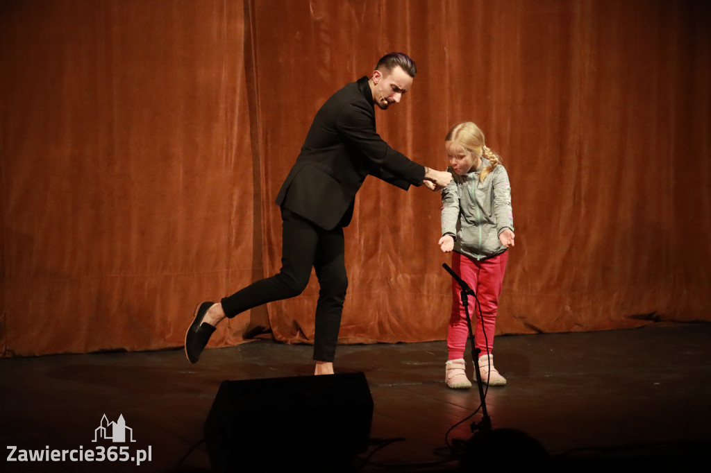 Fotorelacja I: Mikołajki Mok Zawiercie - Paweł Kwiecień Małe Zawiercie i Chór Tutti