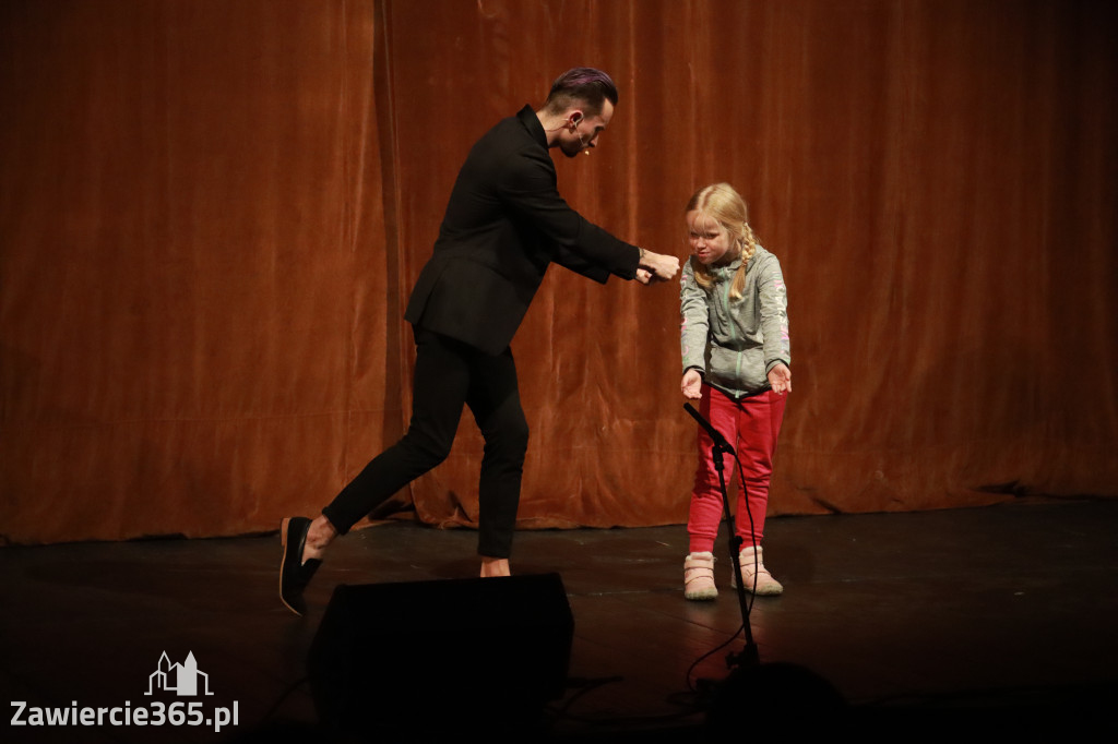 Fotorelacja I: Mikołajki Mok Zawiercie - Paweł Kwiecień Małe Zawiercie i Chór Tutti