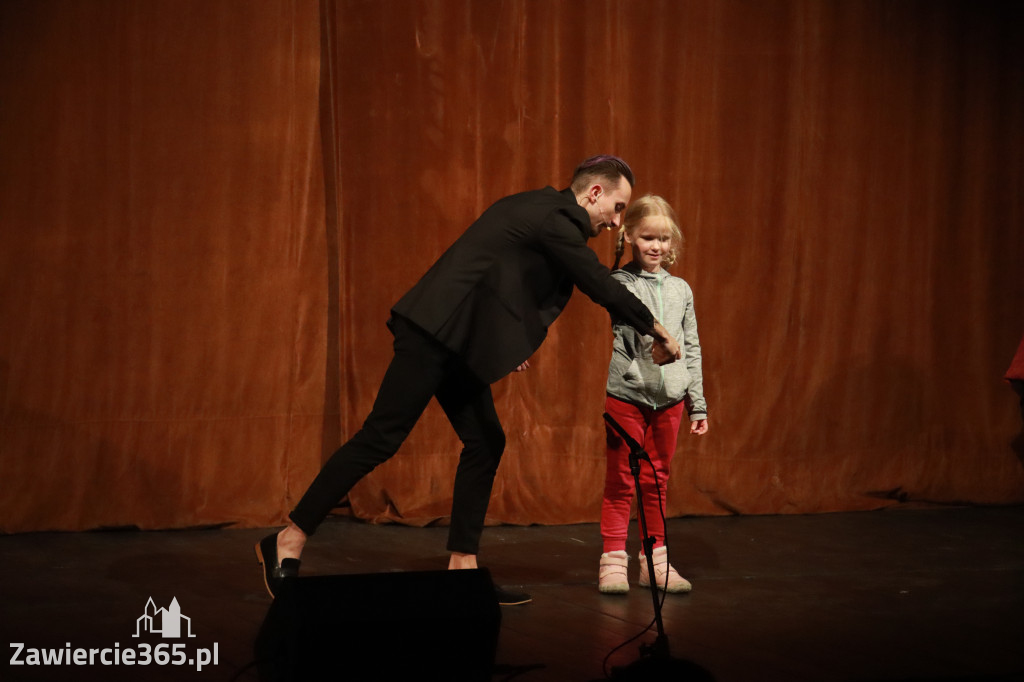 Fotorelacja I: Mikołajki Mok Zawiercie - Paweł Kwiecień Małe Zawiercie i Chór Tutti